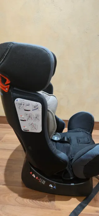 Silla de coche negra