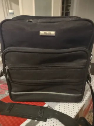 Borsello tracolla Jaguar nero 28x30x10cm