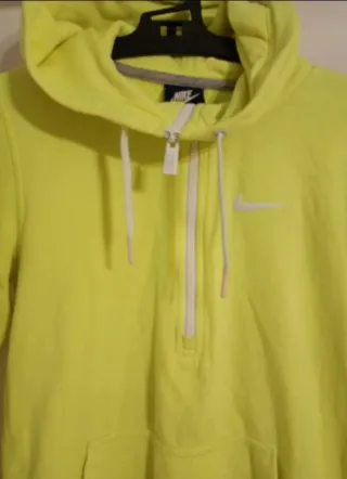 Sudadera Nike con capucha y cremallera