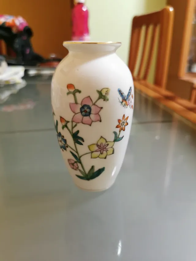Jarrón de porcelana chino con flores