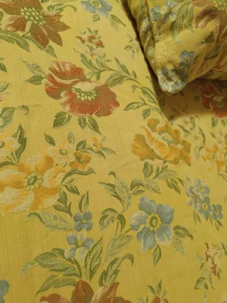 Copriletto singolo con cuscino floreale