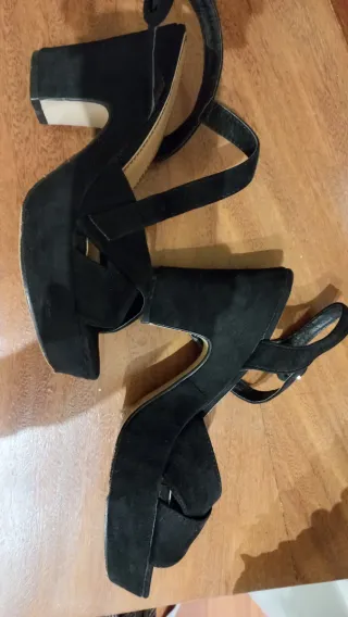Sandalias negras plataforma Talla 37