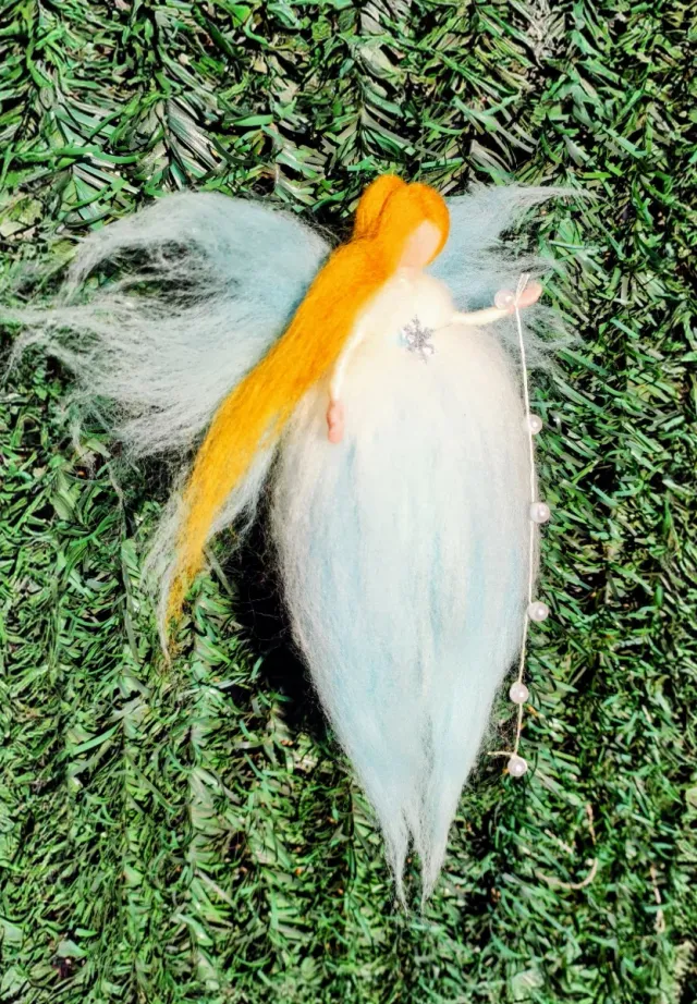 Deliziosa fata invernale Waldorf