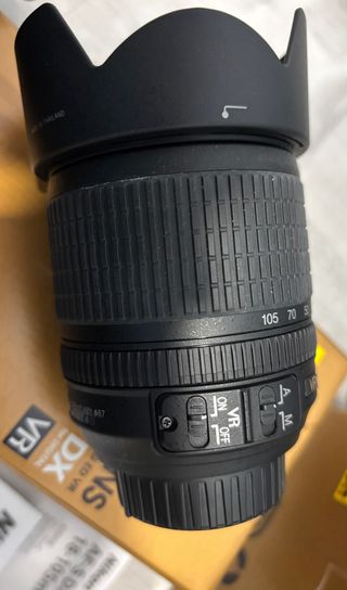 Cámara Nikon D3100 + Nikon 35mm y 18-105.Perfectos