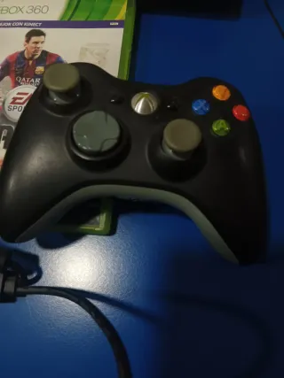 Consola Xbox 360 + Kinect + 3 Juegos