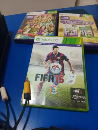Consola Xbox 360 + Kinect + 3 Juegos