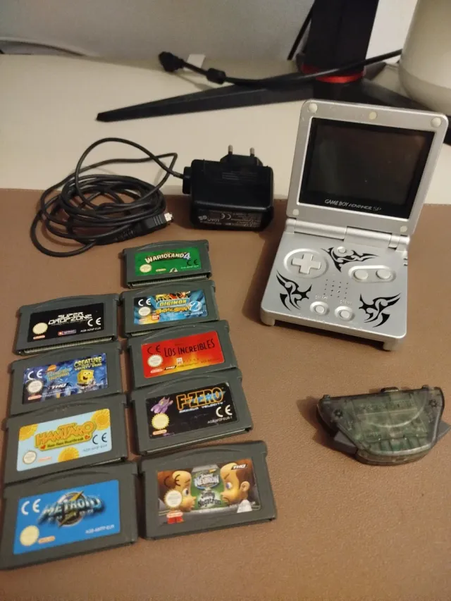 Nintendo Game Boy Advance SP Tribal