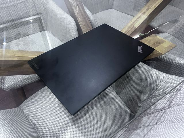 Portátil Lenovo T480 i7 16GB RAM Gráf 2GB tactil