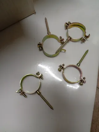 Abrazaderas metálicas 35mm (Pack)