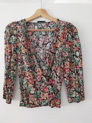 Blusa floral Pull&Bear