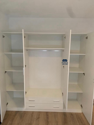 Nuovi armadi con montaggio opzionale