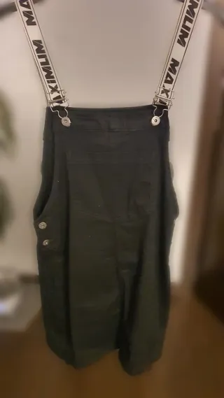 Peto vaquero negro con tirantes