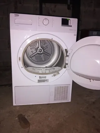 Secadora Beko EcoGentle 1 año uso