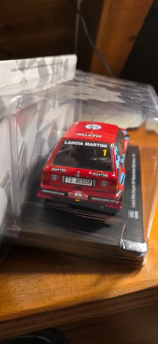 Modellino Lancia Delta Integrale 16V WRC