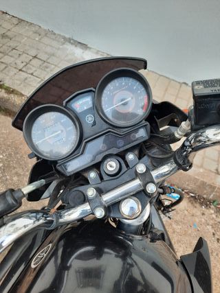 YAMAHA YBR 125 2015