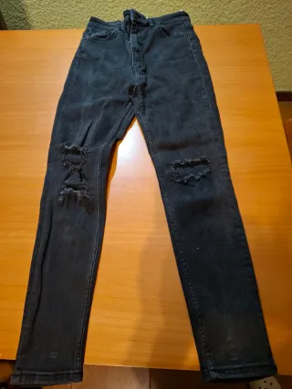 Jeans Skinny Rasgados Bershka Talla 40
