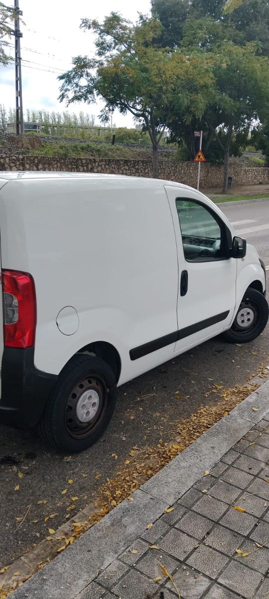 ALQUILER COCHES Y FURGONETAS