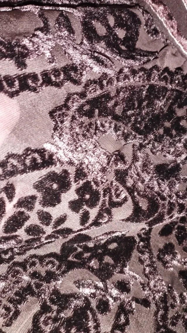 Falda midi estampada terciopelo marrón chocolate