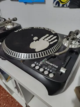 Tocadiscos Akiyama DX-303