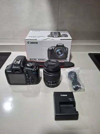 Canon EOS 2000D EF-S 18-55mm Kit