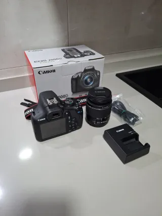 Canon EOS 2000D EF-S 18-55mm Kit
