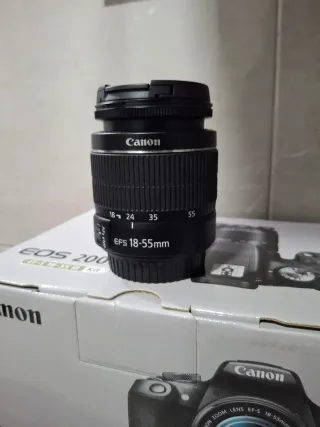 Canon EOS 2000D EF-S 18-55mm Kit