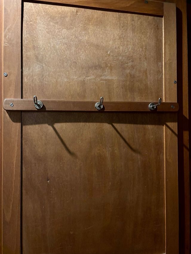 Armario antiguo madera maciza puertas cristal