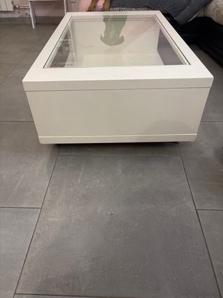 Mesa de centro cristal y madera blanca pintada