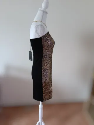 Vestido palabra de honor estampado animal