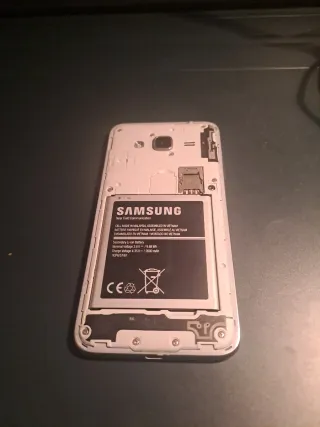 Teléfono Samsung Negro roto