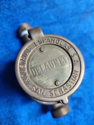Contador de agua vintage DELFIN