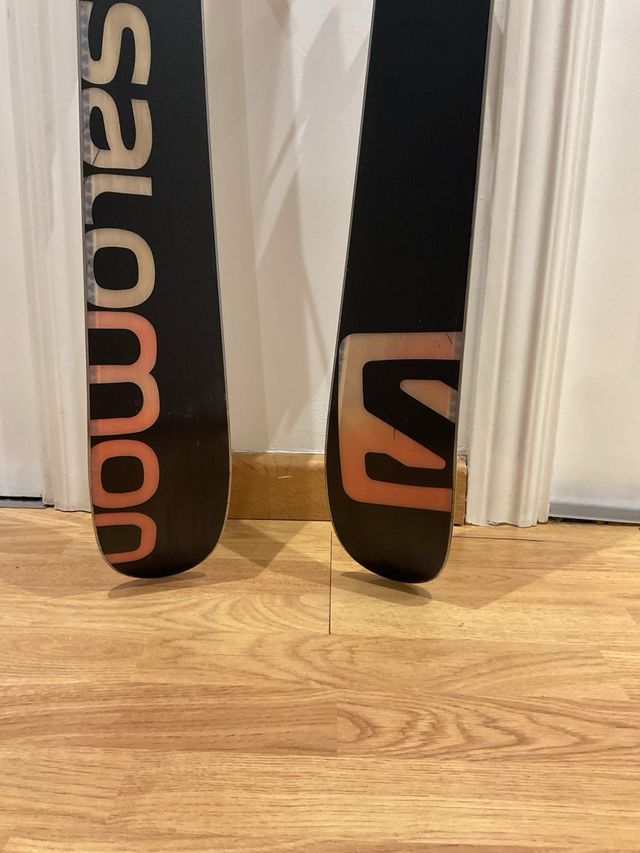 Esquís Salomon Suspect 2014