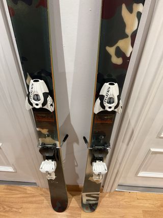 Esquís Salomon Suspect 2014