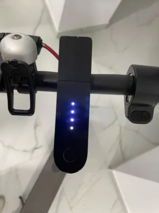 Patinete Eléctrico Negro Naranja