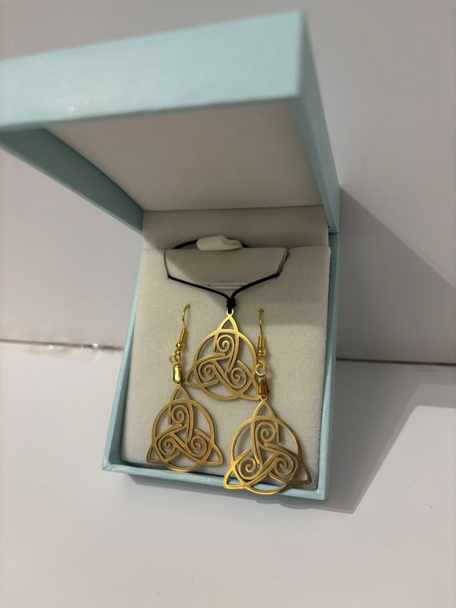 Conjunto collar y pendientes nudo celta acero inox