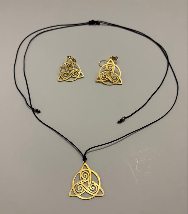 Conjunto collar y pendientes nudo celta acero inox