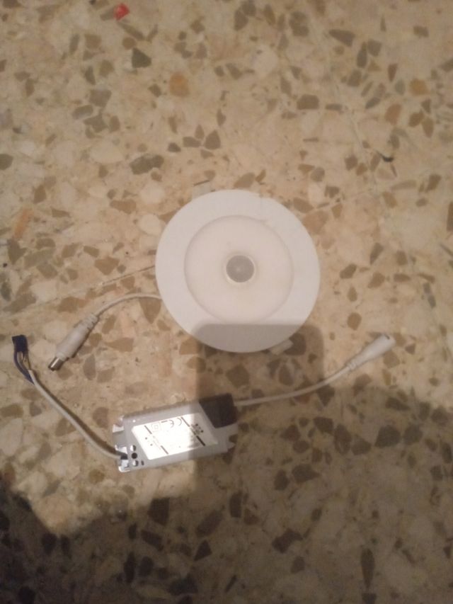 Luz con sensor