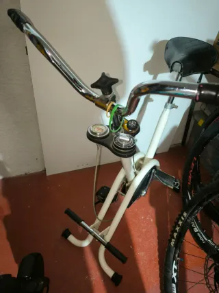 Bicicleta Estática Blanca