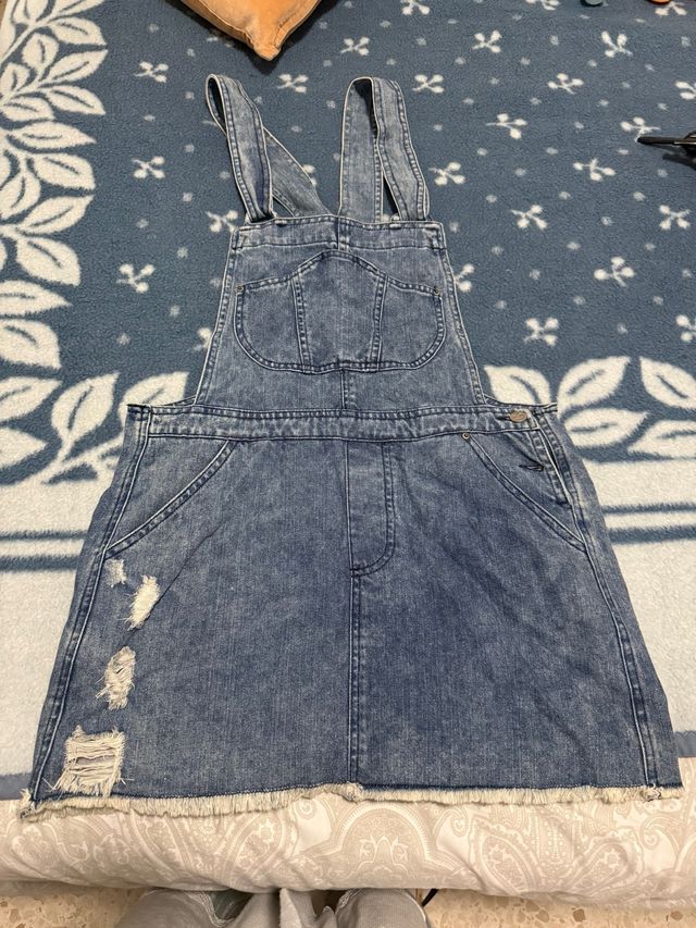 Peto vaquero con rotos