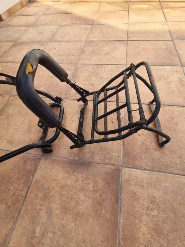 Portaequipajes y defensa Vespa Primavera