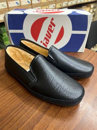 Zapatilla Negra JAVER Talla 40