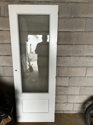 Puerta madera lacada blanco con cristal