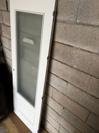 Puerta madera lacada blanco con cristal