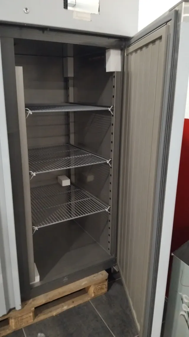 Nevera industrial doble puerta