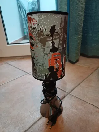 Lampada da tavolo touch fantasia Londinese