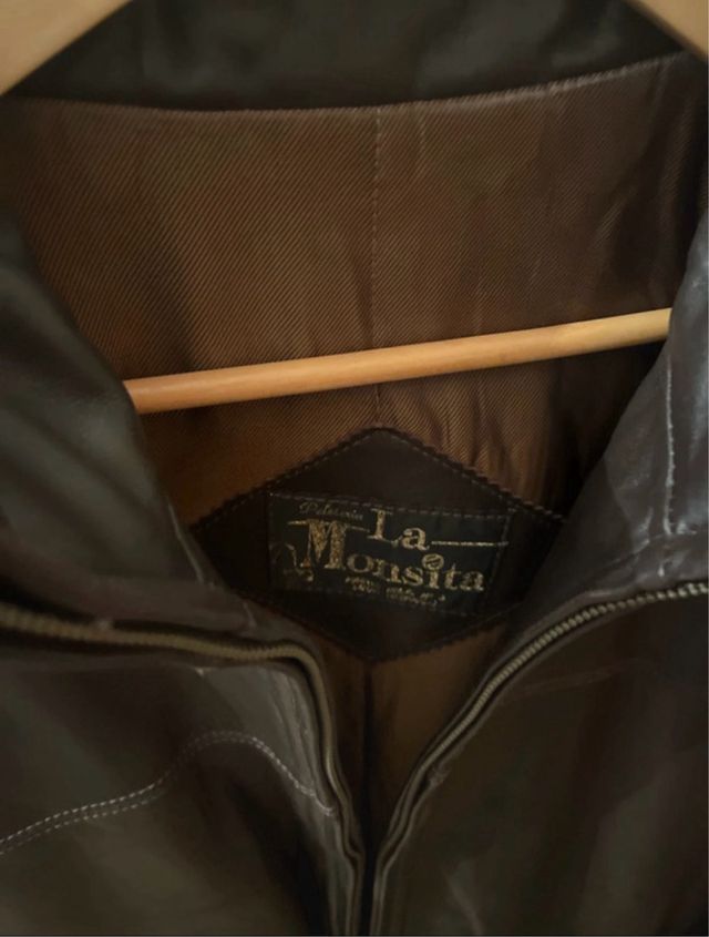 Chaquetón de piel marrón