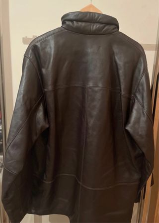 Chaquetón de piel marrón