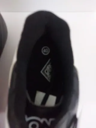 Zapatillas de fútbol PONY negras y blancas