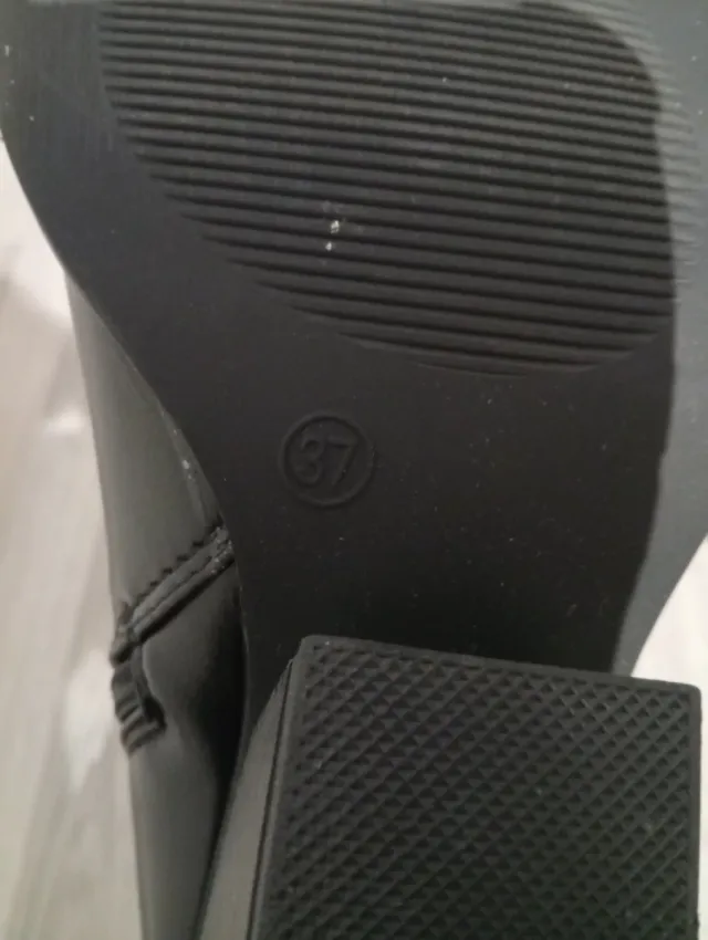 Botas cowboy negras con bordado