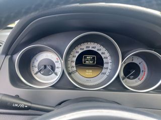 Mercedes-Benz Clase C220 COUPE